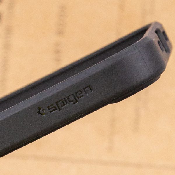 Чохол для iPhone 15 Чорний SGP Ultra Hybrid Mag - Зображення 7
