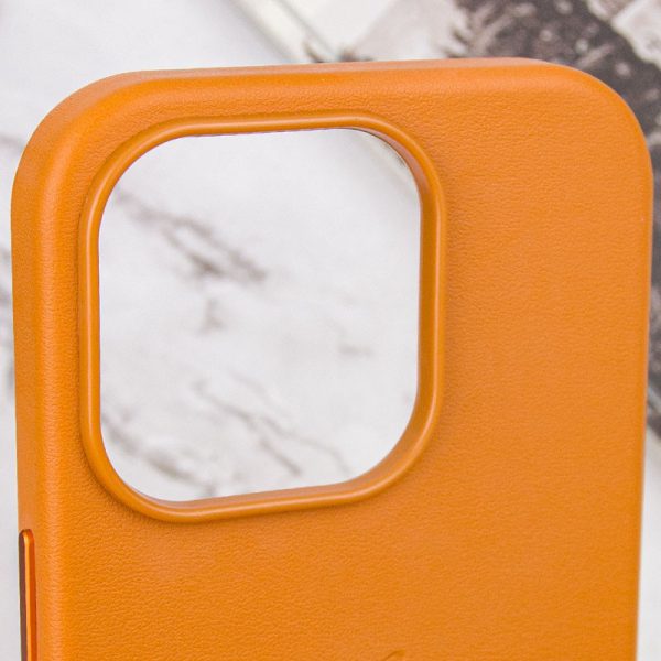Шкіряний чохол для Apple iPhone 14 Pro Max Золотийen Коричневий Leather Case with MagSafe and Animation - Зображення 8
