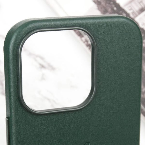 Шкіряний чохол для Apple iPhone 15 Pro Зелений Leather Case with MagSafe and Animation - Зображення 4