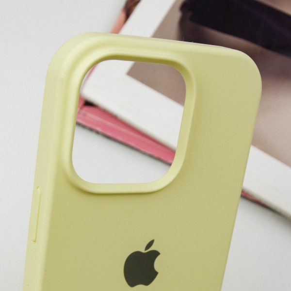 Чохол для iPhone 15 Pro сіліконовий Case Full Protective жовтий - Зображення 3