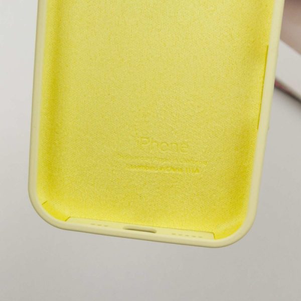Чохол для iPhone 16 сіліконовий Case Full Protective жовтий - Зображення 8