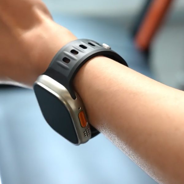 Ремінець для Apple Watch 42 BlueO Fluoro Rubber Sport чорний - Зображення 4
